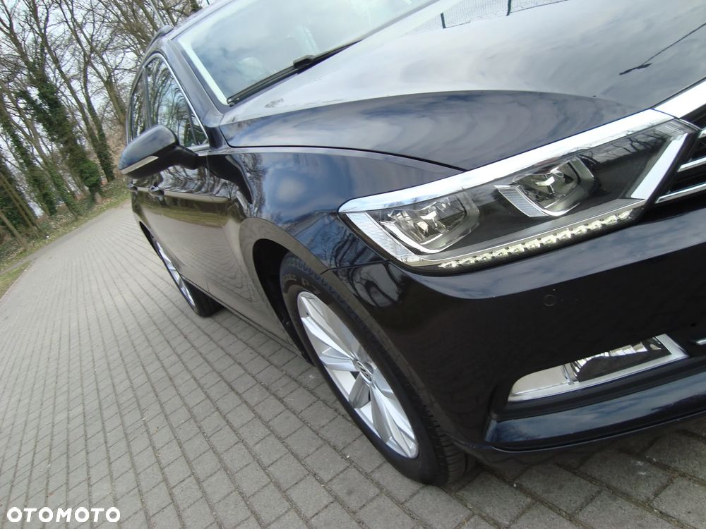 Volkswagen Passat 2.0 TDI SCR DSG Comfortline - 12