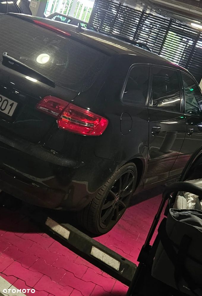 Audi A3 Sportback 1.6 TDI DPF Attraction - 12