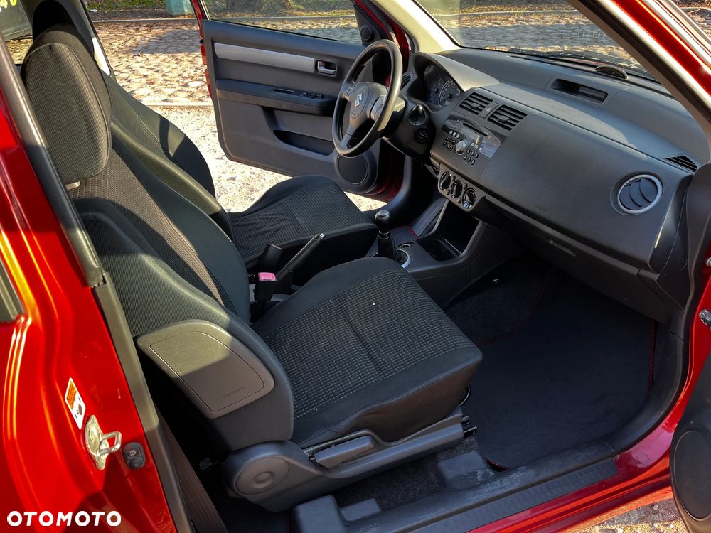 Suzuki Swift - 8