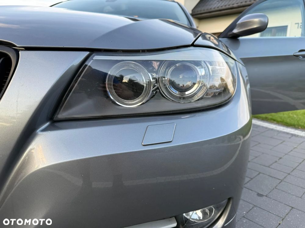 BMW Seria 3 320i - 18