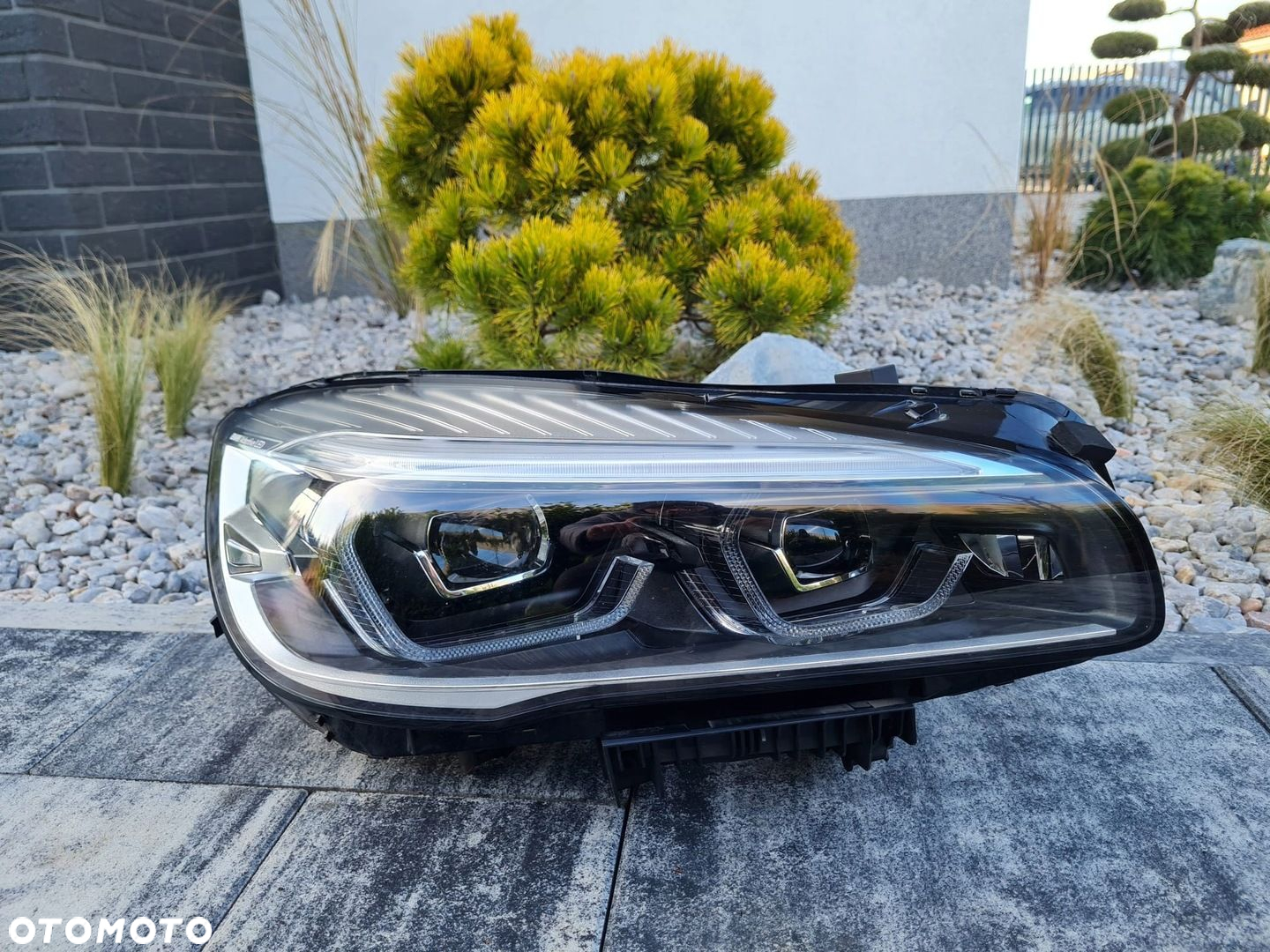 BMW 2 F45 F46 LIFT LCI Lampa prawa przód Full Led Adaptive 8738646-04 - 2