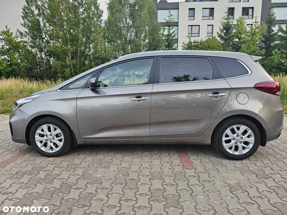 Kia Carens 1.6 GDI L - 14