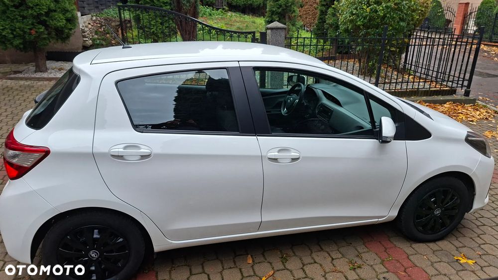 Toyota Yaris 1.0 Active EU6 - 9