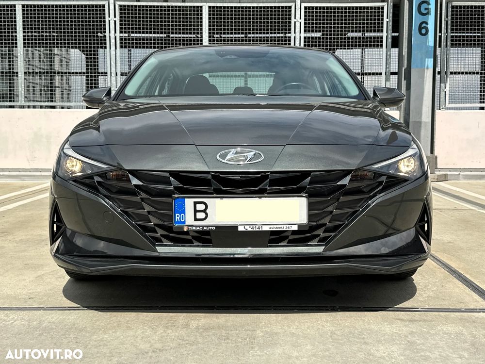 Hyundai Elantra 1.6 l 123 CP 6MT Highway - 2