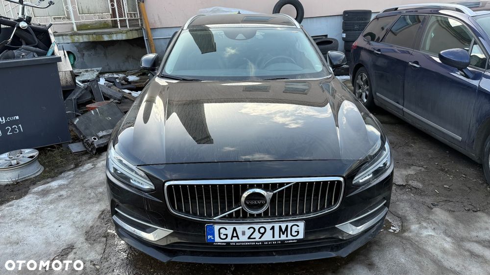 Volvo V90 D4 AWD Momentum - 2