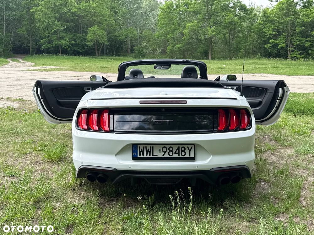 Ford Mustang - 6