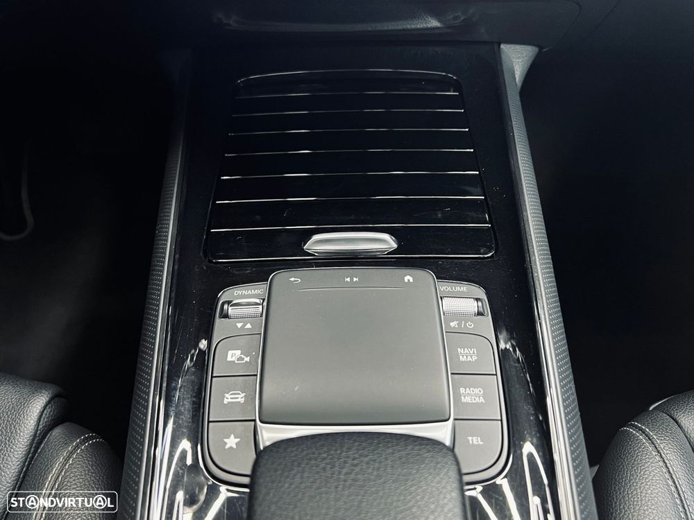 Mercedes-Benz GLB 180 d 8G-DCT AMG Line - 25