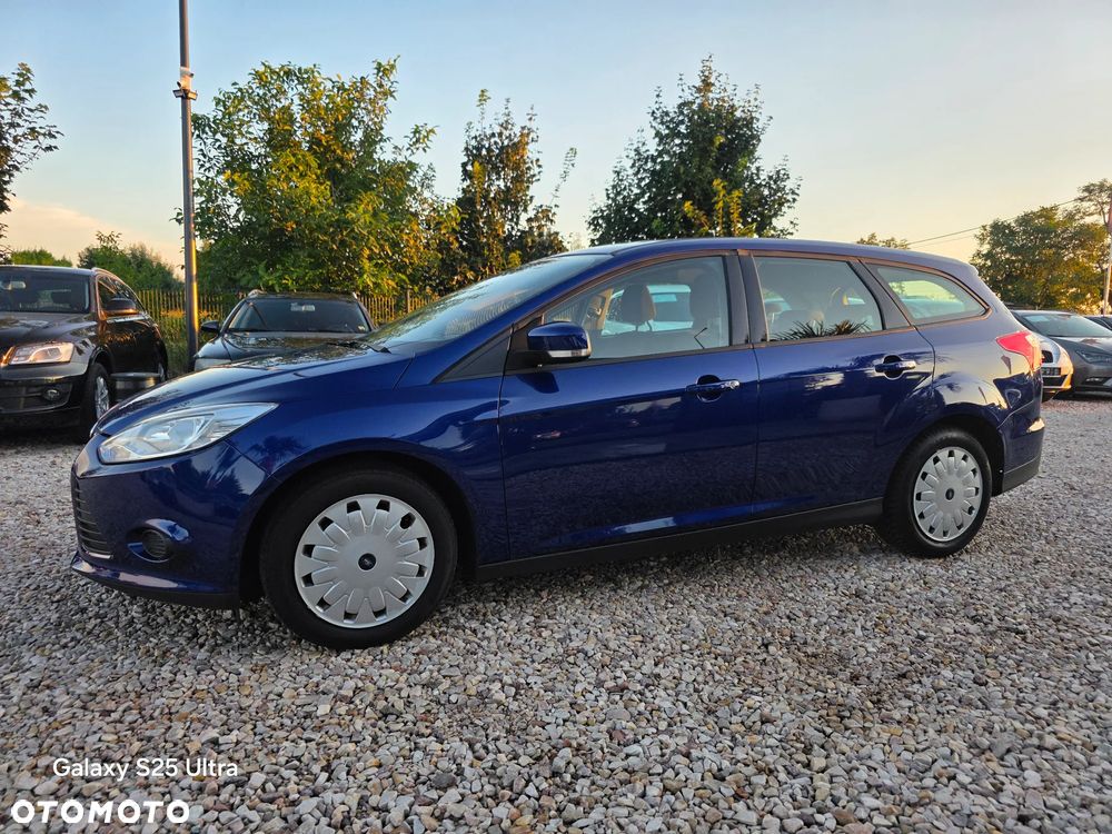 Ford Focus Turnier 1.6 TDCi ECOnetic 99g Start-Stopp-Sy SYNC Edition - 3