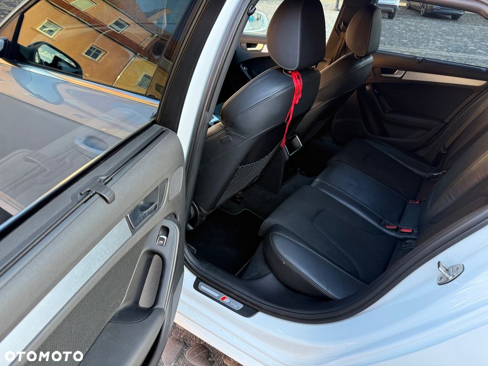Audi A4 Avant 2.0 TDI S tronic quattro sport - 16