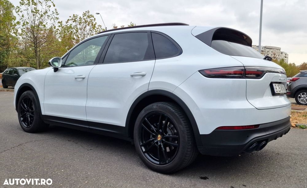 Porsche Cayenne S - 10