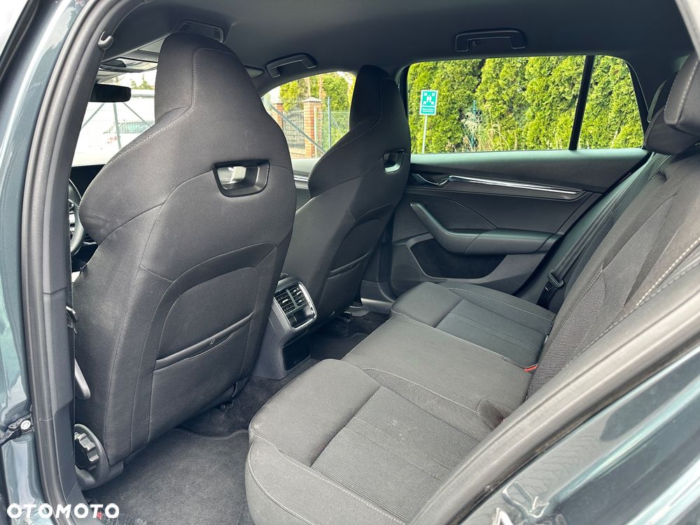 Skoda Octavia 2.0 TDI Style DSG - 11