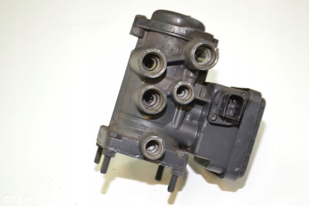 MERCEDES ACTROS MP4 ZAWÓR HAMULCOWY EBS MODULATOR A0014311013 - 3
