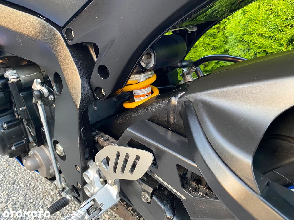 Suzuki GSX-R - 11