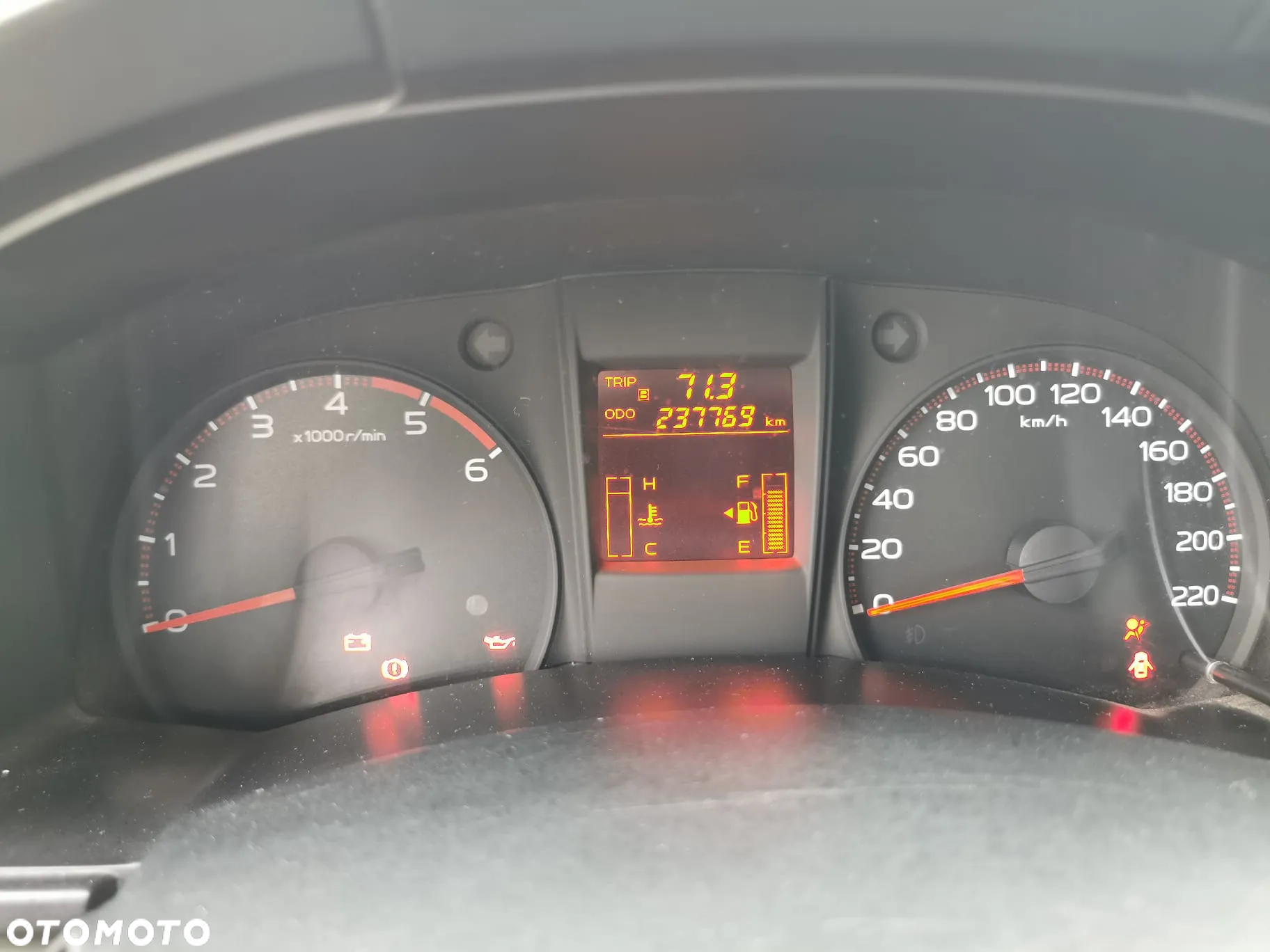 Isuzu D-Max 2.5 DC LS - 10
