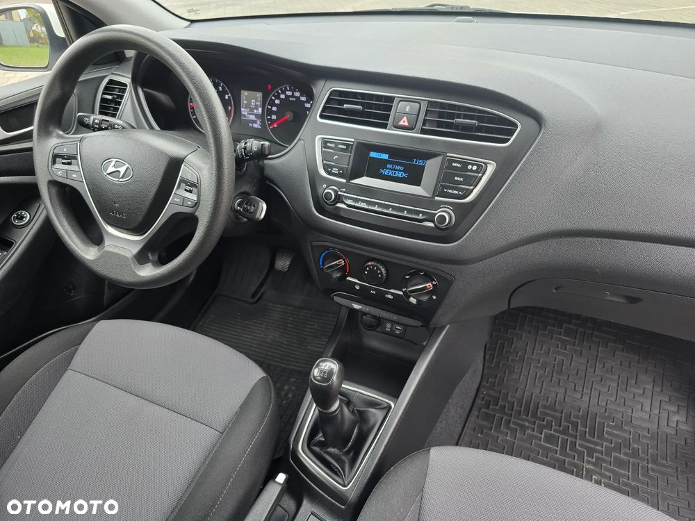 Hyundai i20 1.2 Classic + - 18