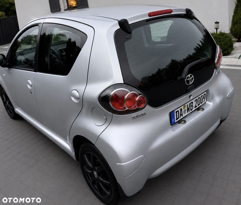Toyota Aygo 1.0 VVT-i Sprint EU6 - 6