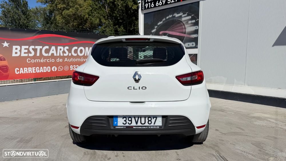 Renault CLIO - 6