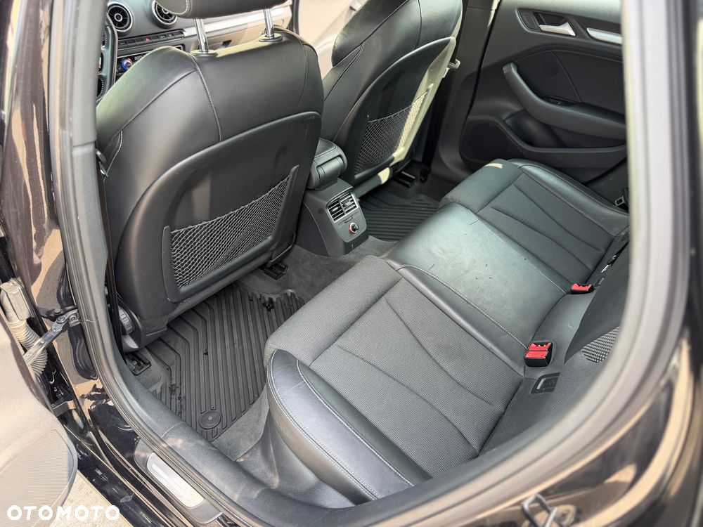 Audi A3 Sportback - 13