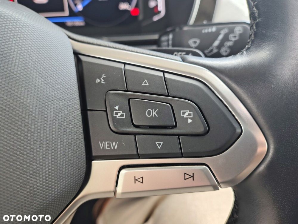 Volkswagen Passat - 24