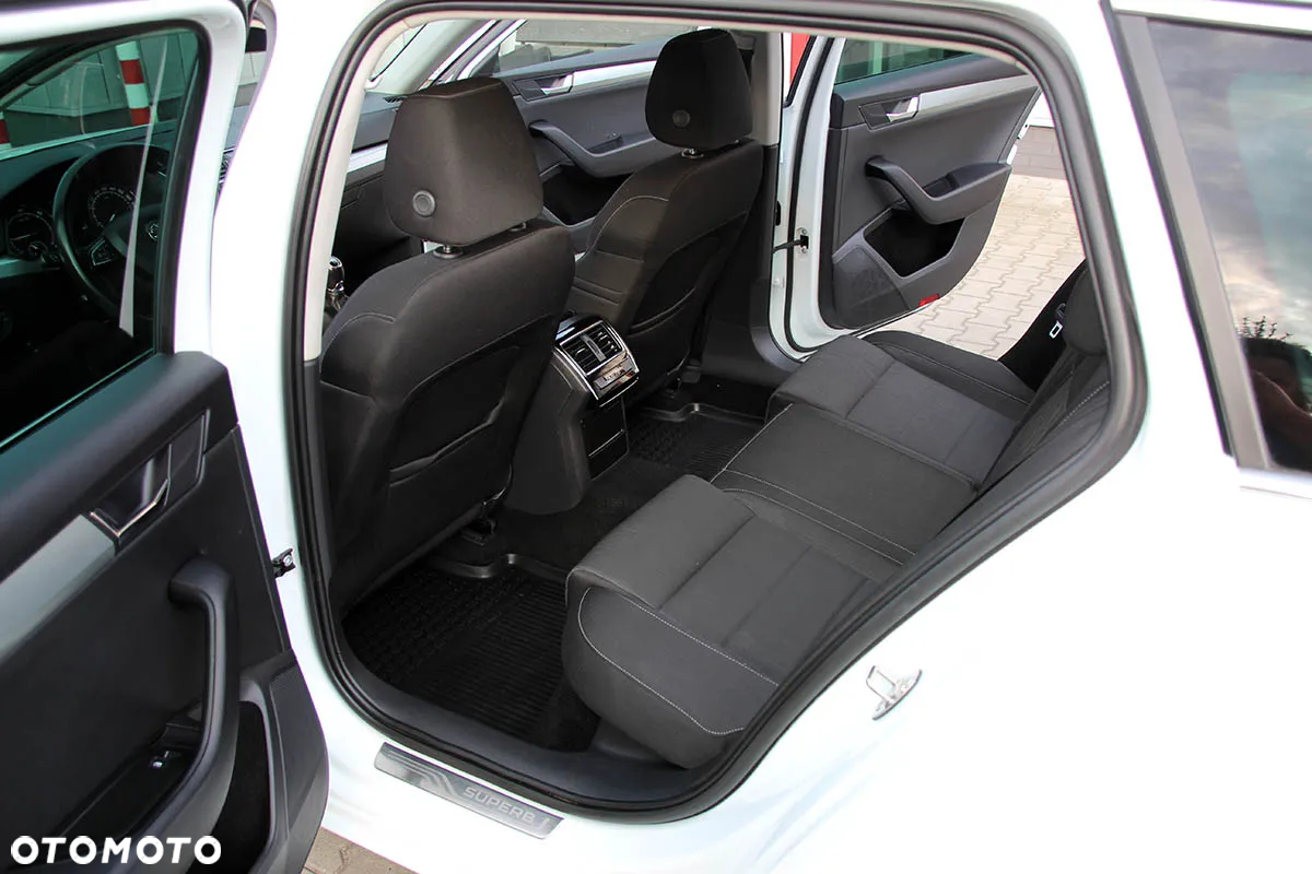 Skoda Superb Combi 2.0 TDI Style - 28