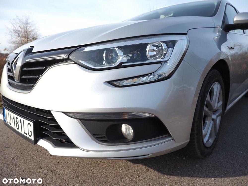 Renault Megane 1.5 Blue dCi Business - 14