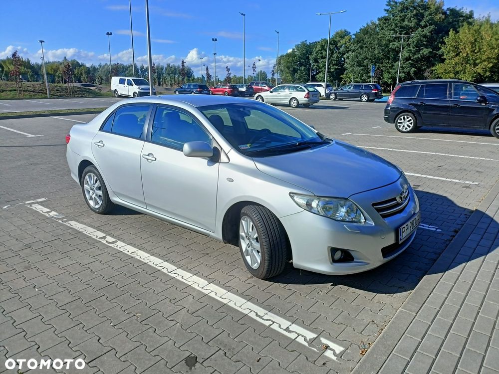 Toyota Corolla 2.0 D-4D Premium - 9