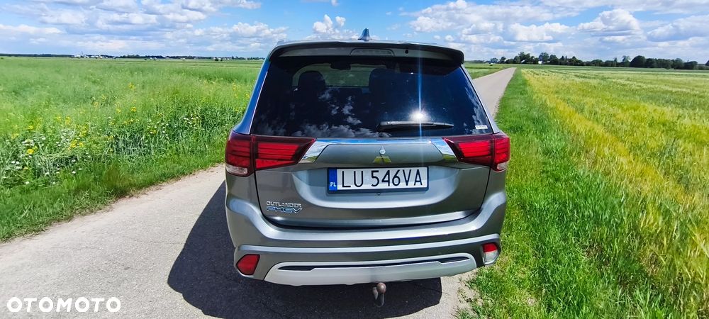 Mitsubishi Outlander 2.4 4WD Top - 5