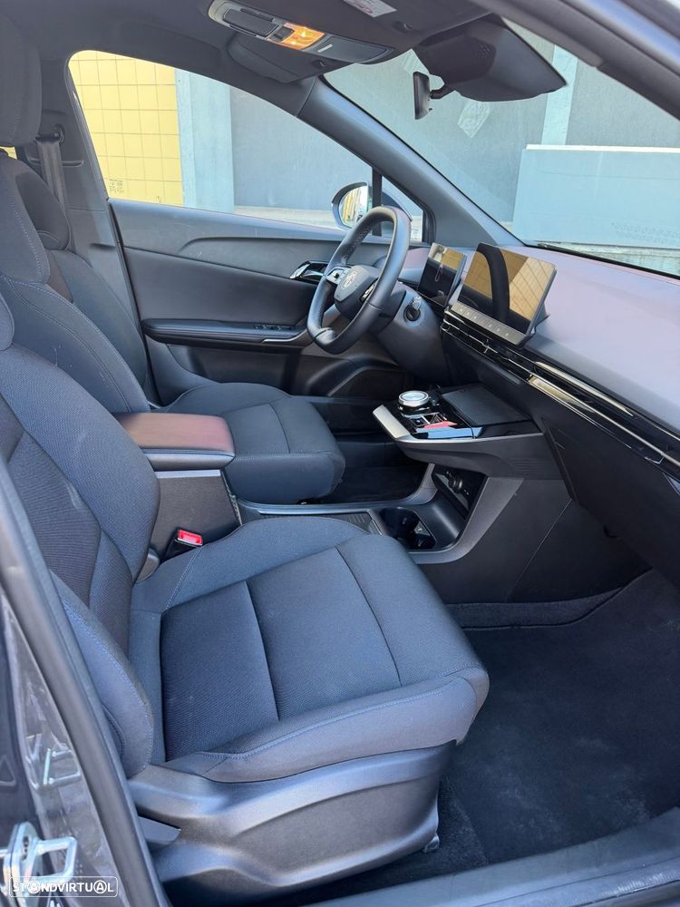 MG MG4 64 kWh Luxury - 16