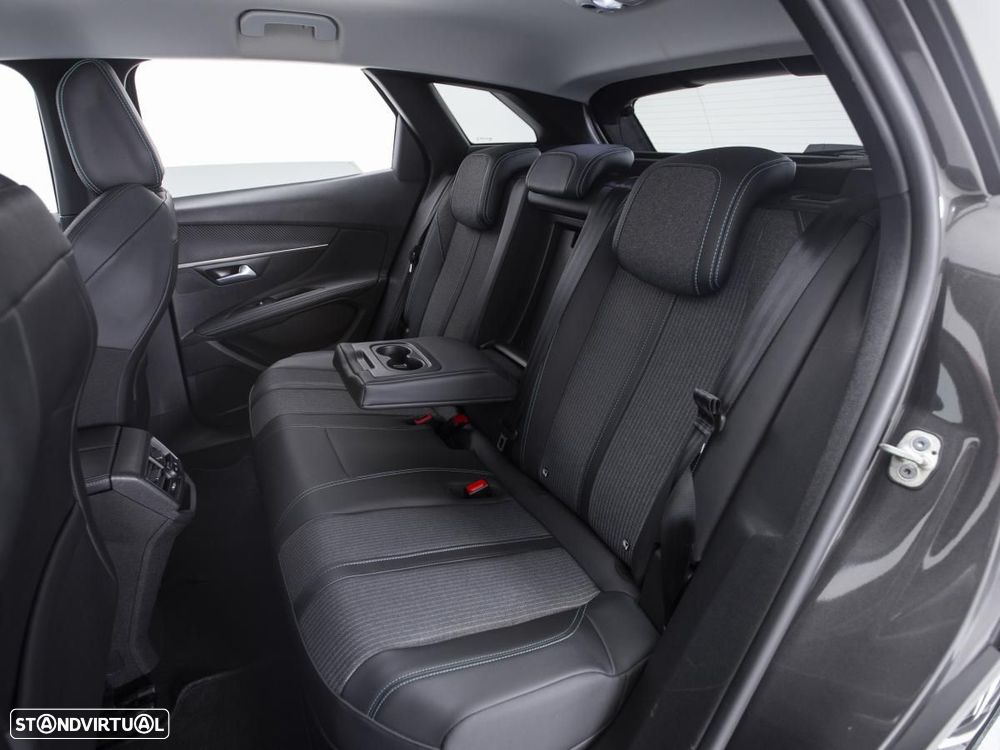 Peugeot 3008 1.6 Hybrid Allure e-EAT8 - 11