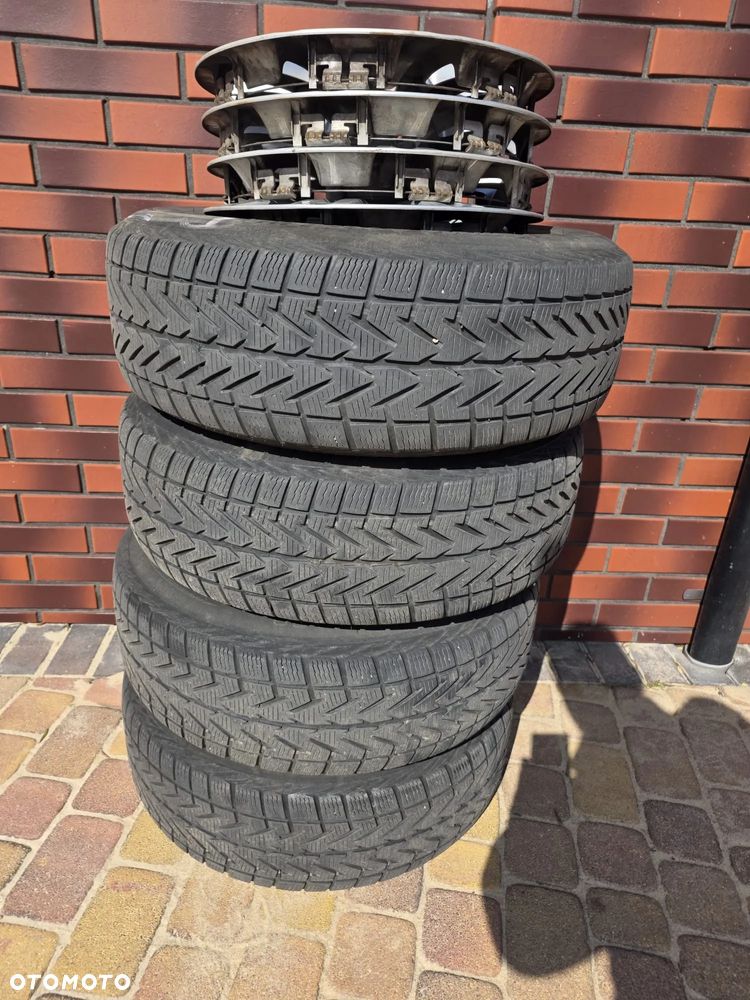 Volkswagen Tiguan 2.0 TDI DPF BlueMotion Technology Team - 23