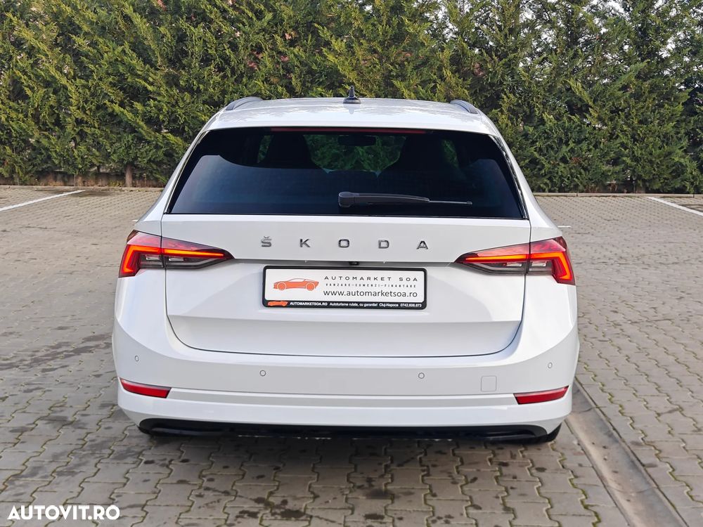 Skoda Octavia 2.0 TDI DSG Sportline - 10