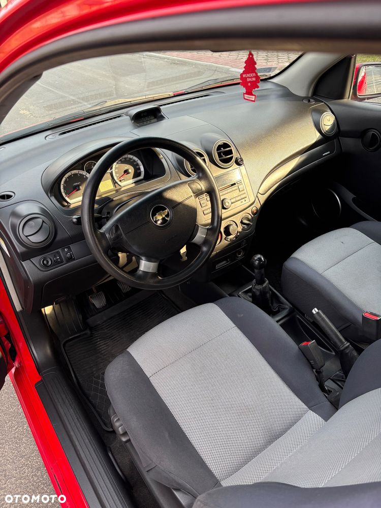 Chevrolet Aveo 1.2 16V LS Design+ - 11
