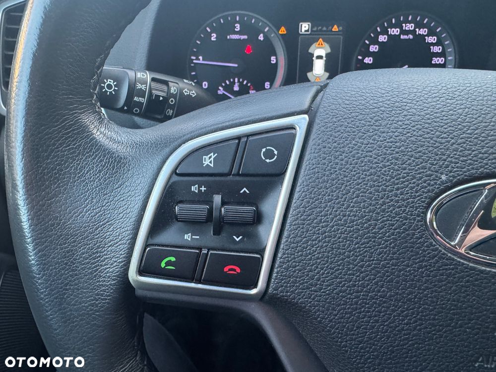 Hyundai Tucson blue 2.0 CRDi 4WD Premium - 24