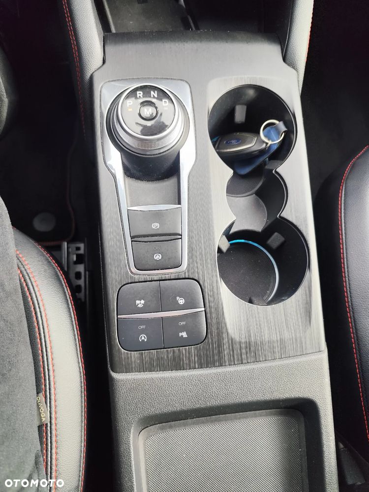 Ford Kuga 2.0 EcoBlue FWD ST-Line - 24