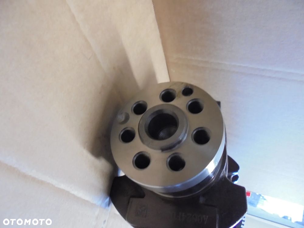 5801767647 WAŁ KORBOWY IVECO 2.3 2014- - 3