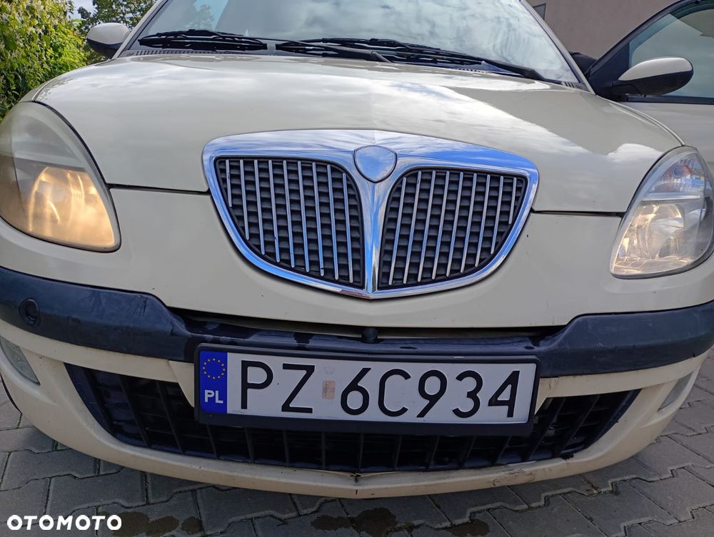 Lancia Ypsilon - 18