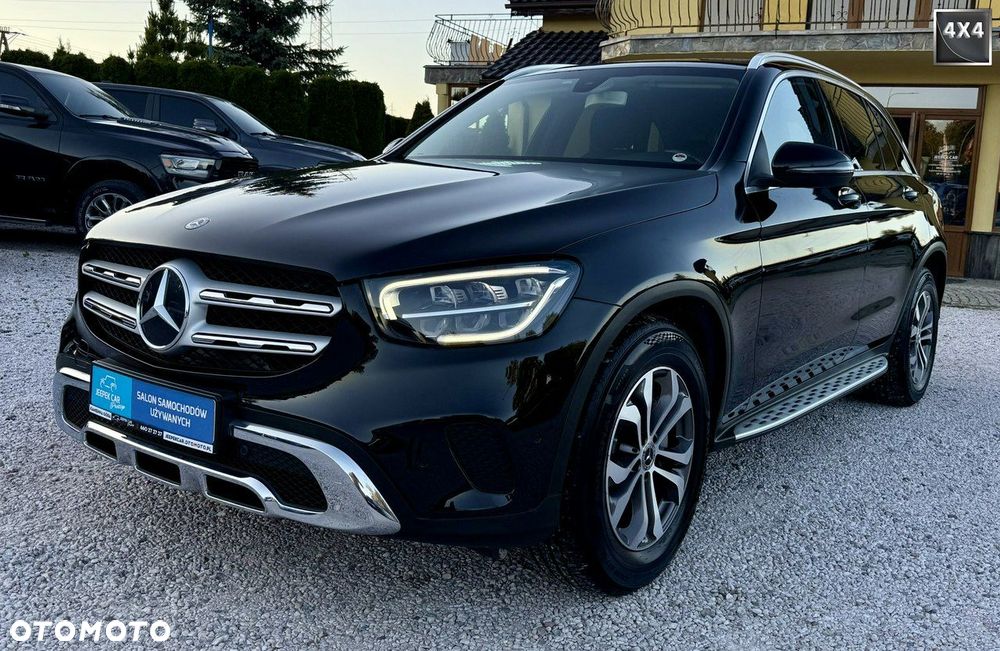 Mercedes-Benz GLC 300 d 4Matic 9G-TRONIC - 1