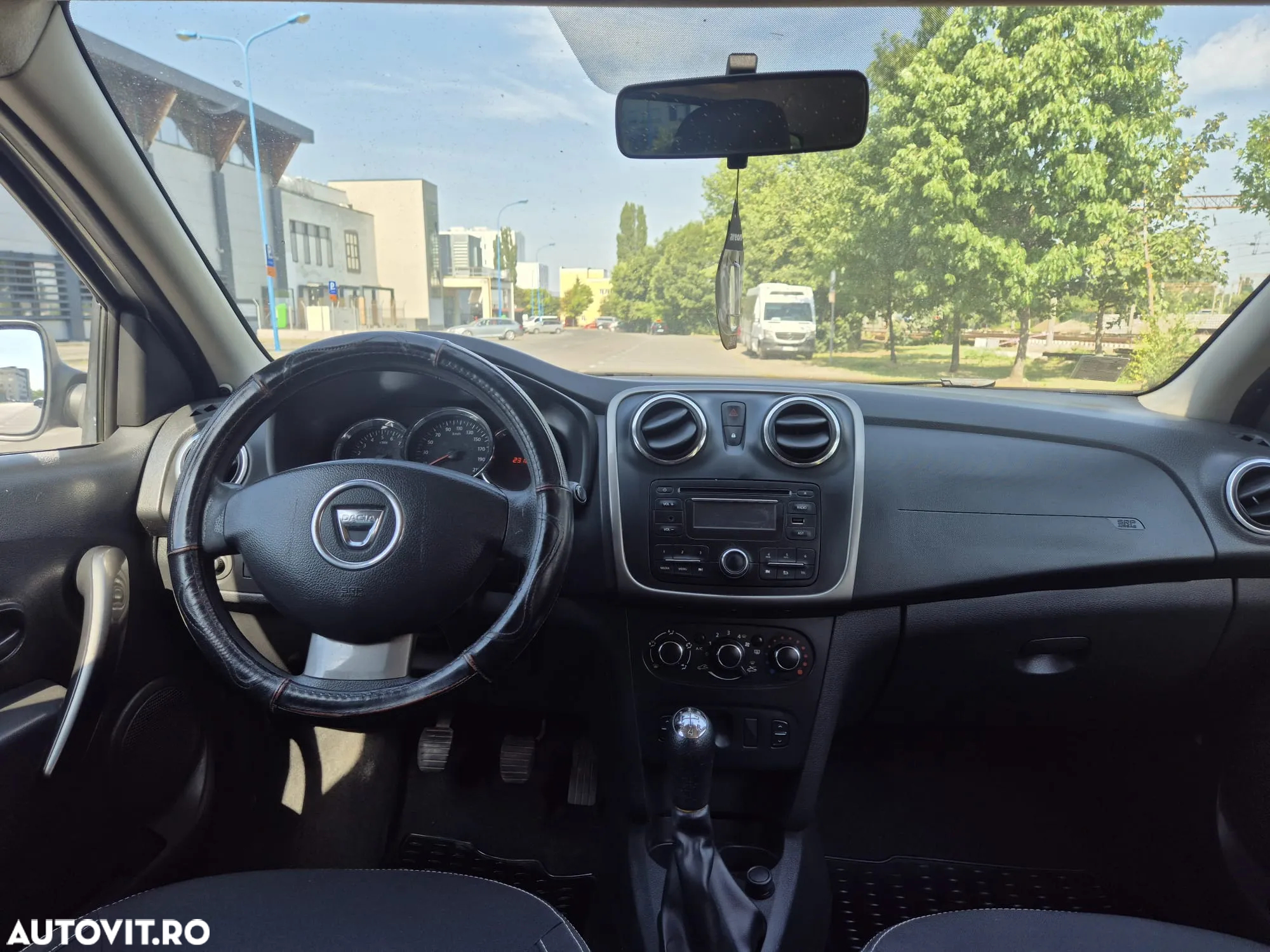 Dacia Logan - 15