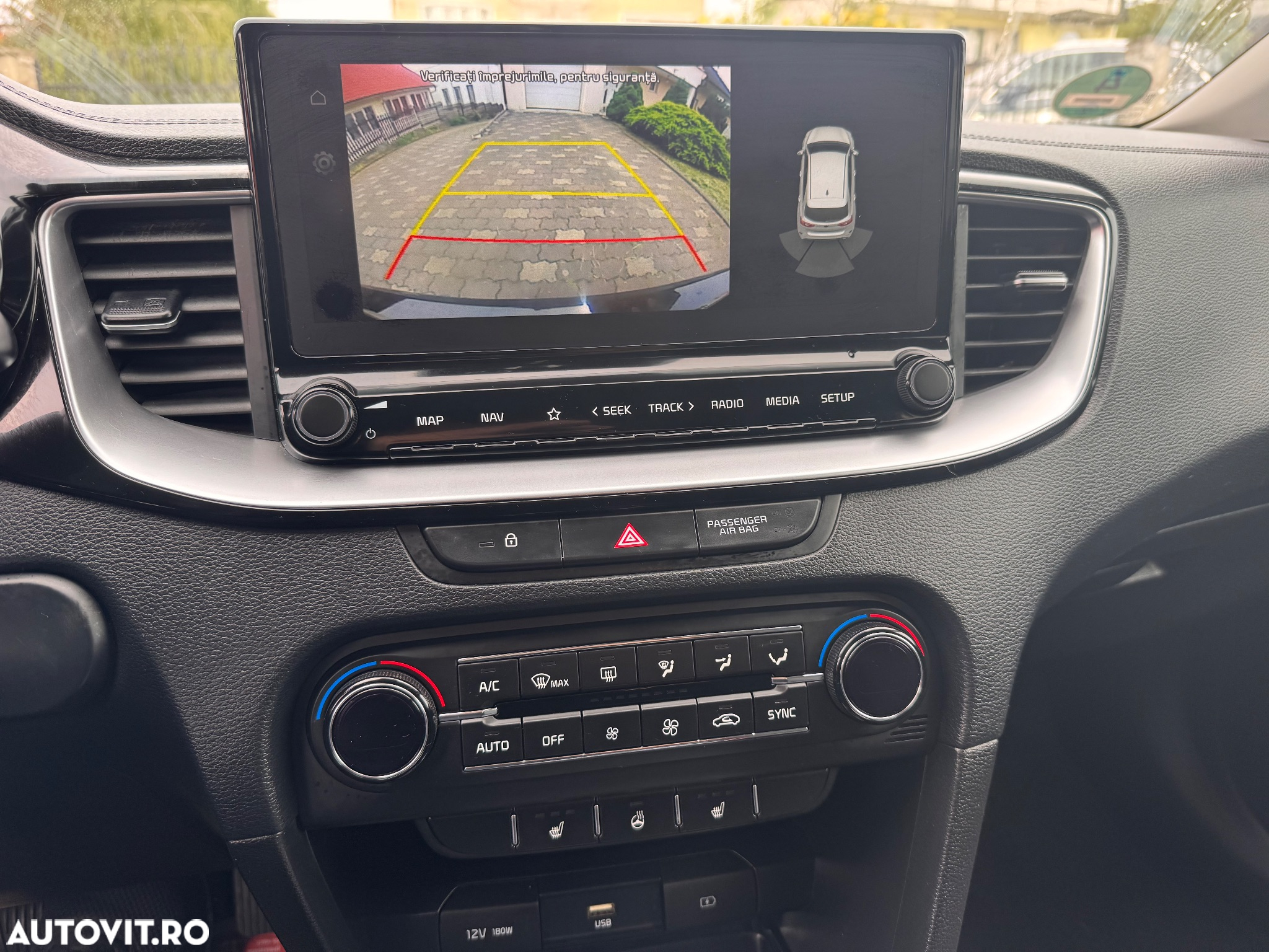 Kia Ceed 1.6 CRDi (48V Mild-Hybrid) DCT7 Vision - 28