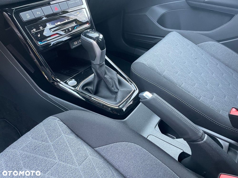 Volkswagen T-Cross - 23