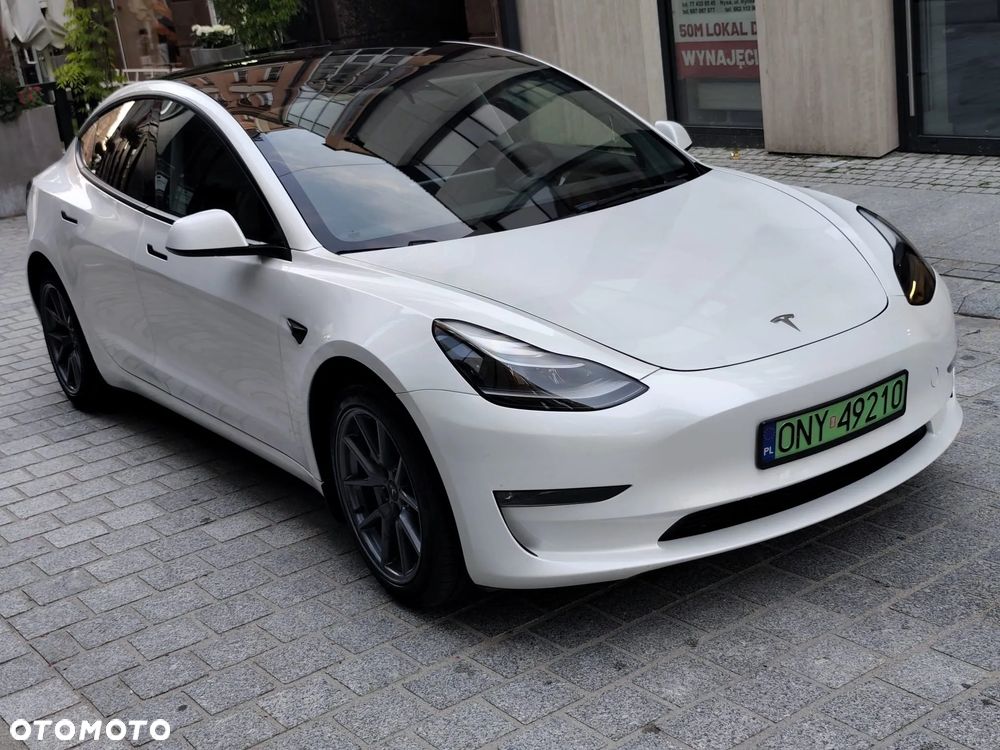 Tesla Model 3 RWD - 3