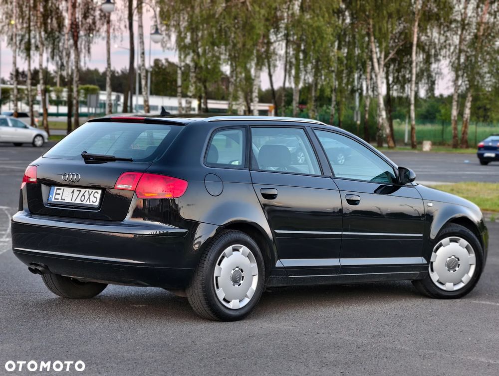 Audi A3 Sportback 2.0 TDI Attraction - 4