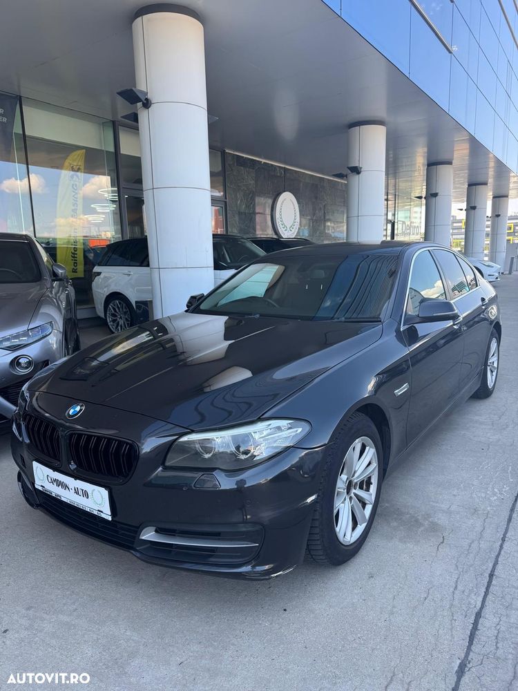 BMW Seria 5 518d Aut. Luxury Line - 1