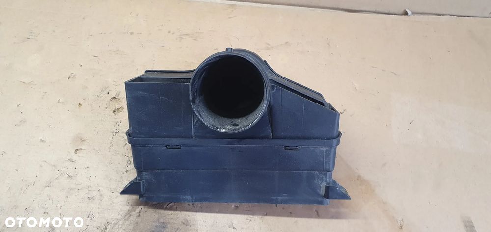 Wlot kanał dolot powietrza Skoda Octavia II 2.0 FSI 1K0805962 - 1