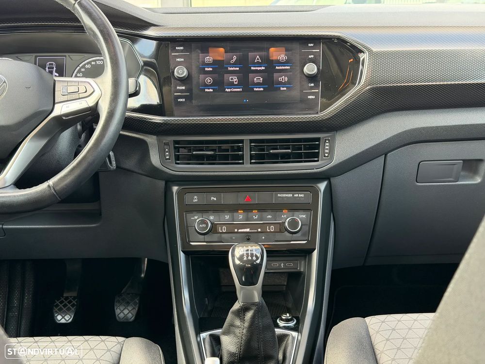 VW T-Cross 1.0 TSI Life - 24