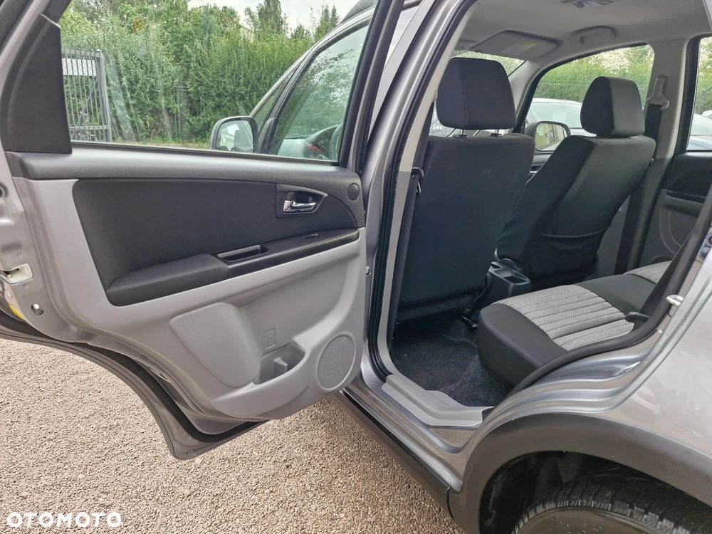 Suzuki SX4 1.6 VVT Automatik 4x2 Comfort - 13