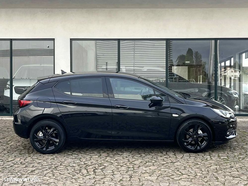 Opel Astra 1.2 T Ultimate S/S - 4