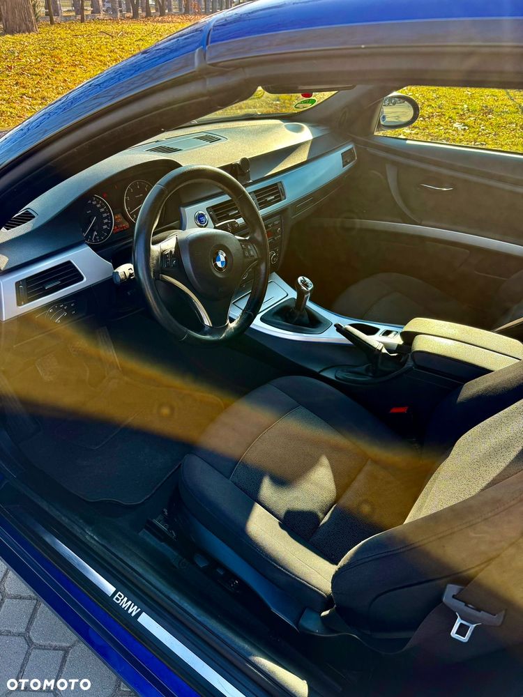 BMW Seria 3 320i - 7