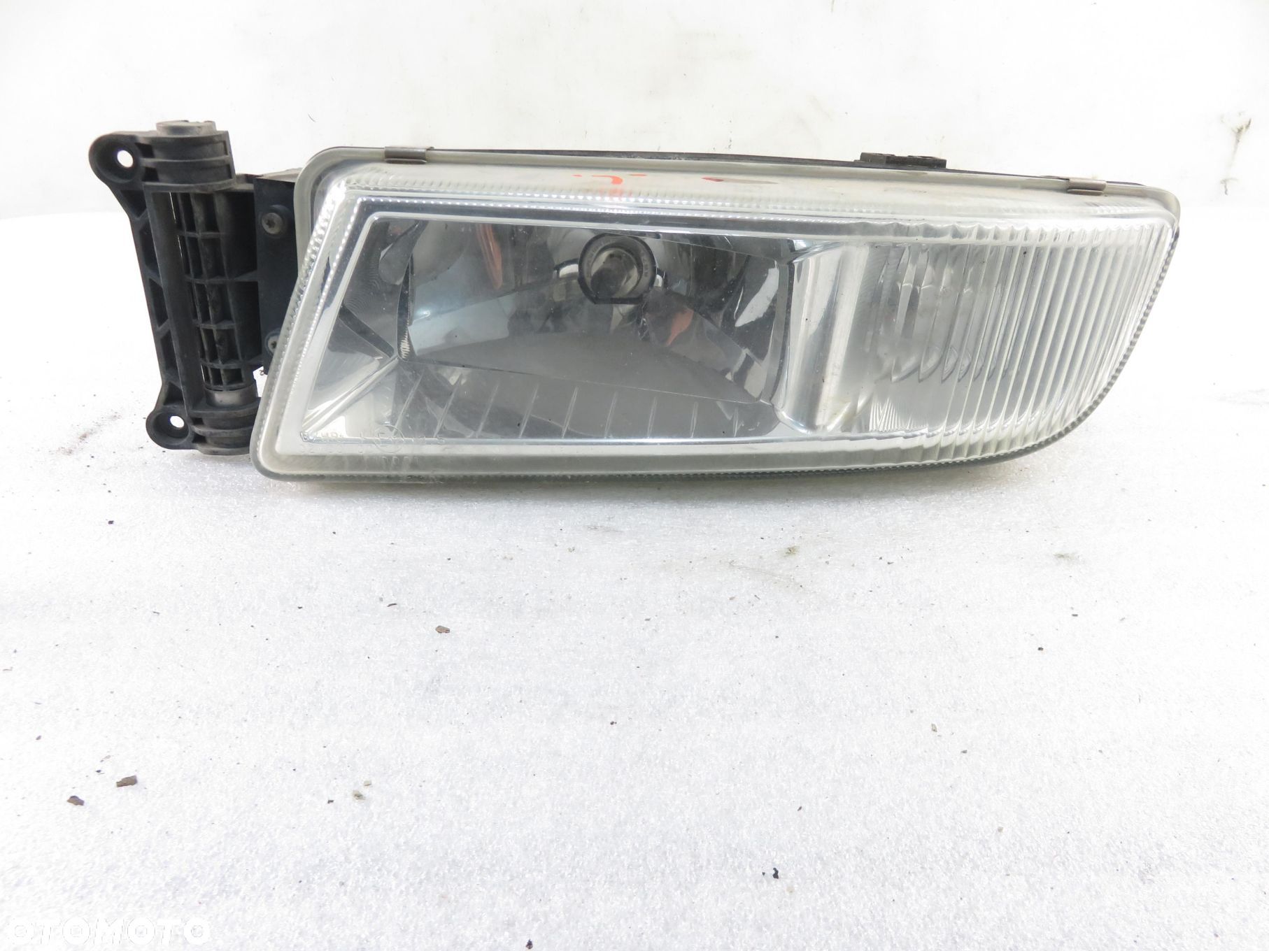 HALOGEN LEWY MAN TGX I 81251016521 - 1