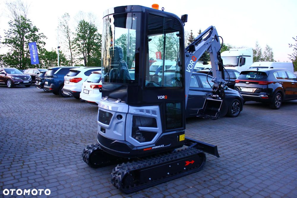 Inny VORQ V18 /KUBOTA /PARKER / 1.8T / KABINA /  ZESTAW ŁYŻEK / - 16